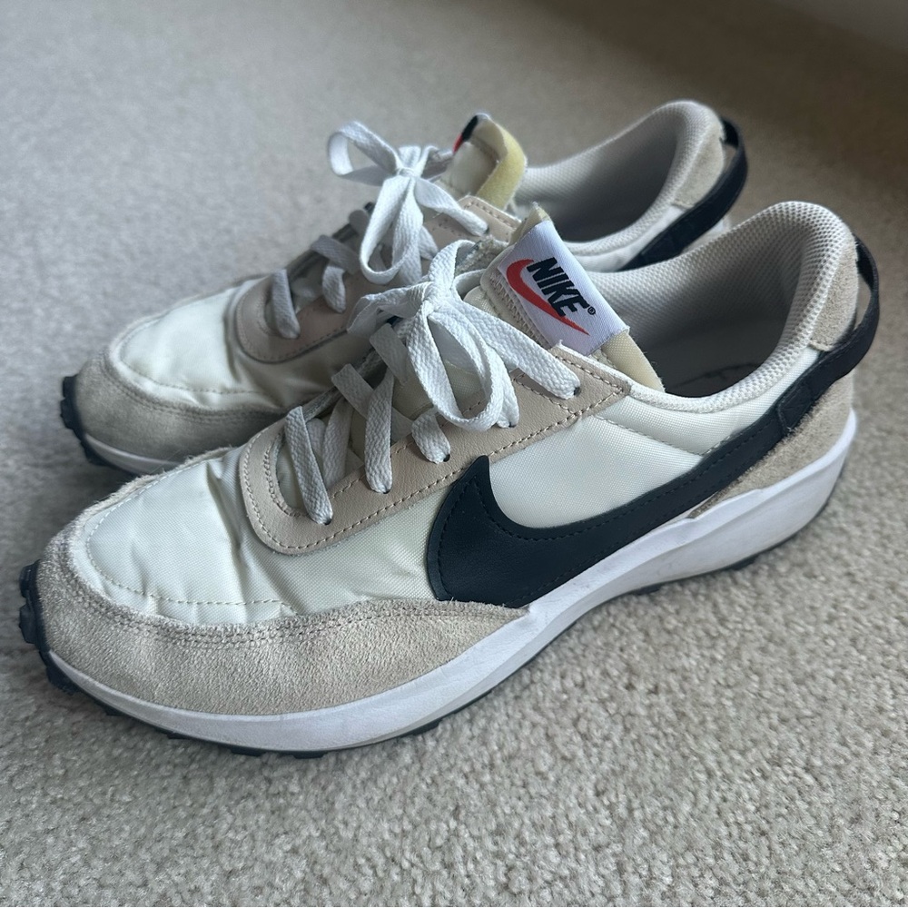 Nike Waffle Debut sneakers size 10!